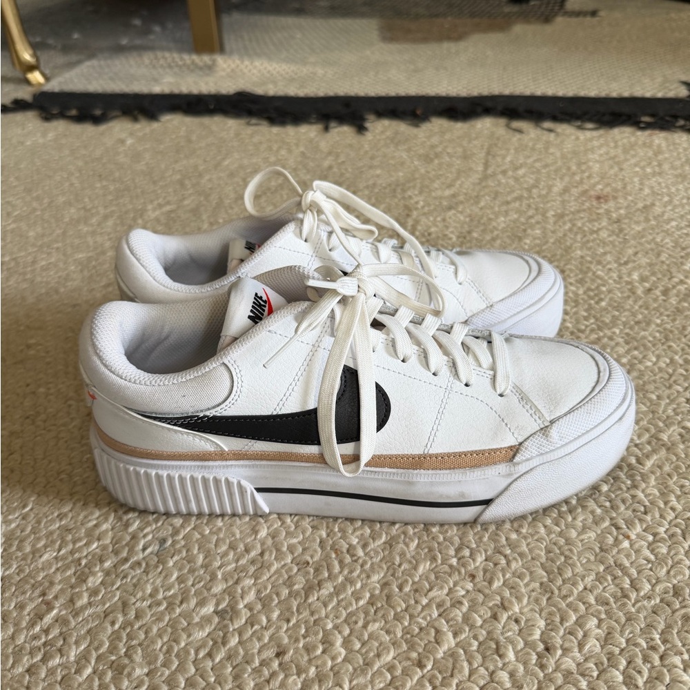 Nike Women's Court Legacy Lift Sneakers - Picture 3 of 5